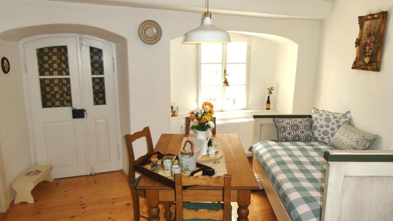 Apartman Horsovsky Tyn Luaran gambar